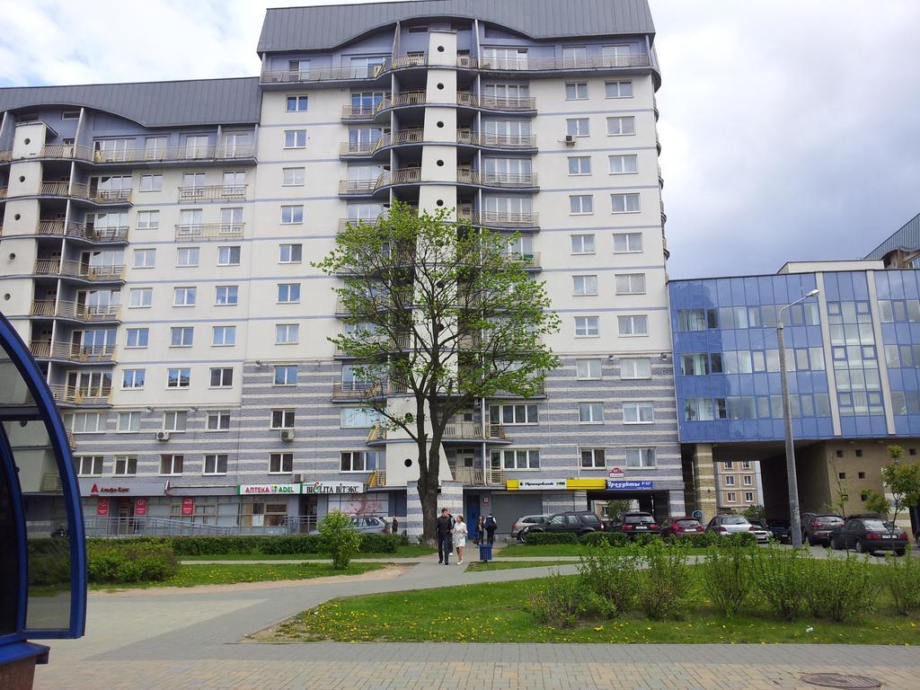 Апартаменты Независимости 168-2 Minsk Zimmer foto